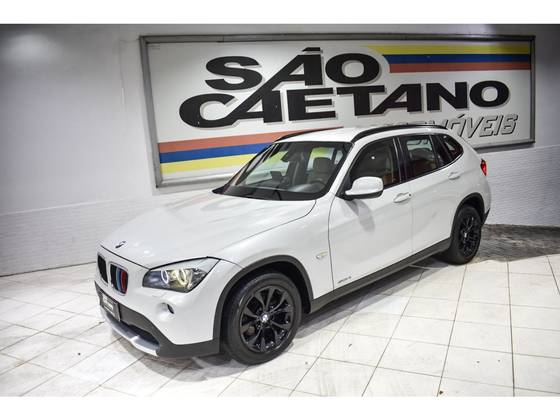 BMW X1 2.0 16V GASOLINA SDRIVE18I 4P AUTOMÁTICO BMW X1 2.0 16V GASOLINA SDRIVE18I 4P AUTOMÁTICO